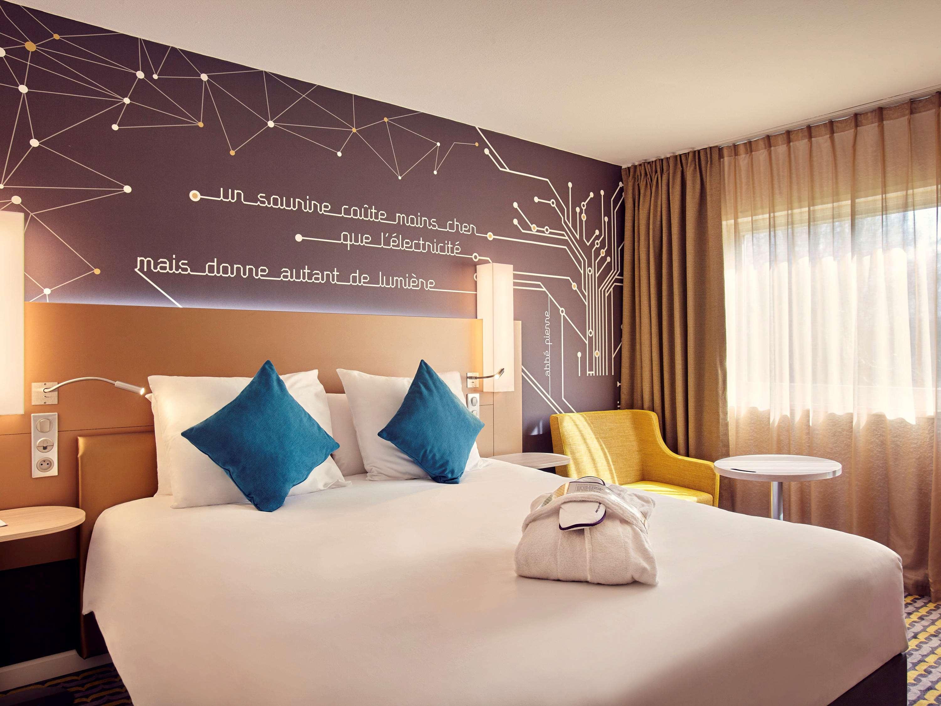 Mercure Paris Sud Les Ulis-Courtaboeuf Exterior photo