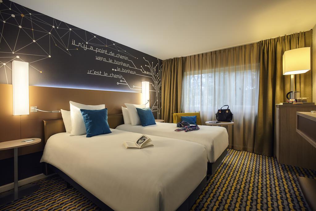 Mercure Paris Sud Les Ulis-Courtaboeuf Exterior photo