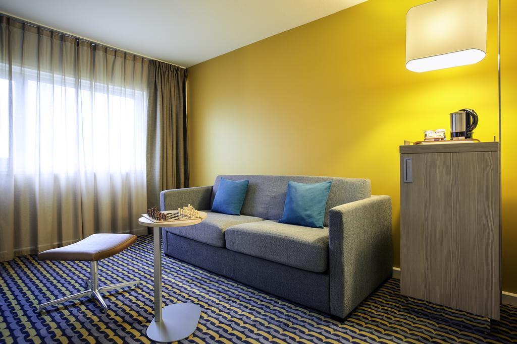 Mercure Paris Sud Les Ulis-Courtaboeuf Exterior photo